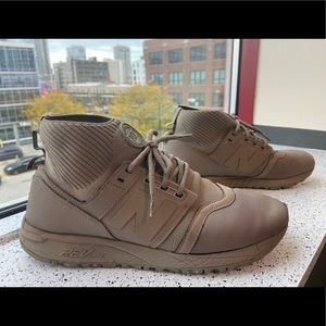 New Balance 247 Mid REV lite